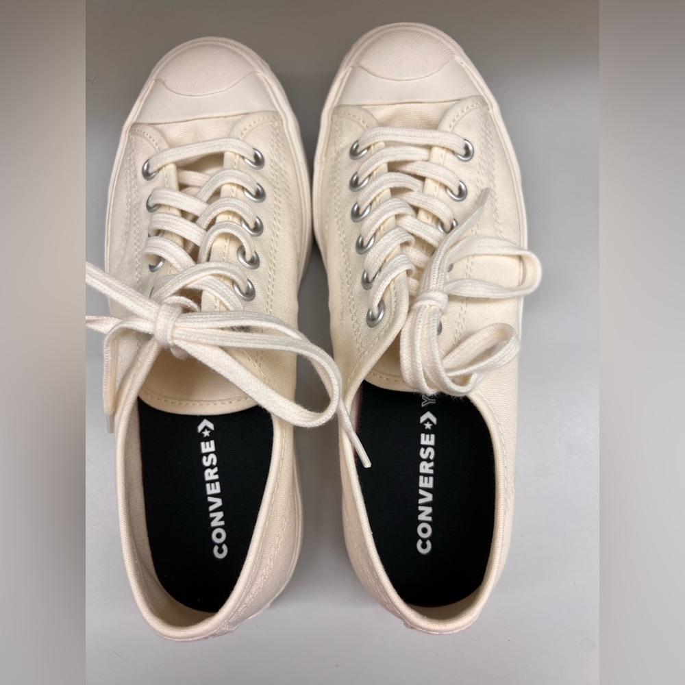 Jack Purcell converse.